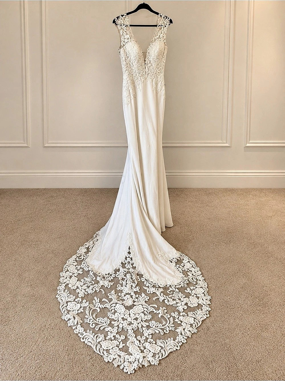 Sincerity Bridal gown Lace Wedding Gown Size 14 NWT